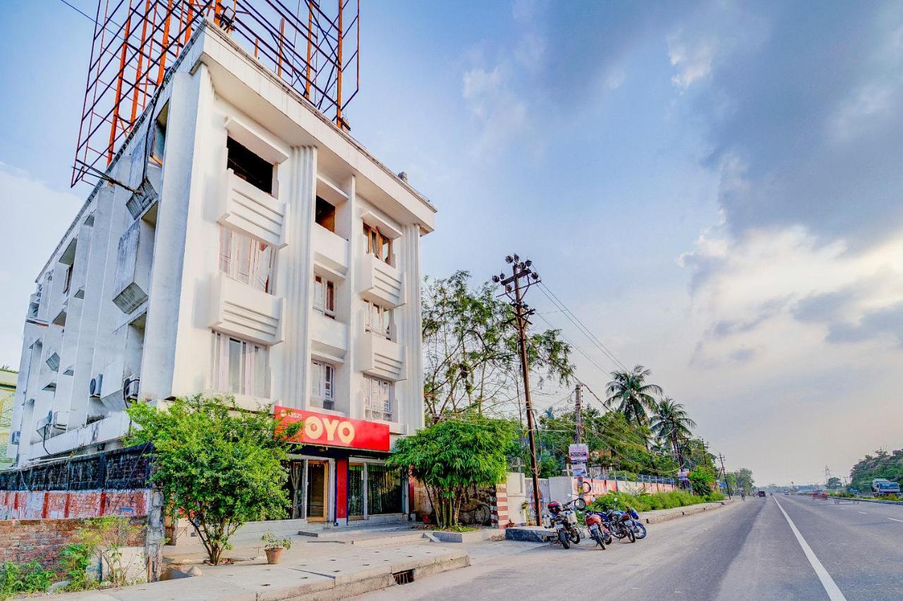 Oyo 13521 Sudhriti Hotel Siliguri Zewnętrze zdjęcie