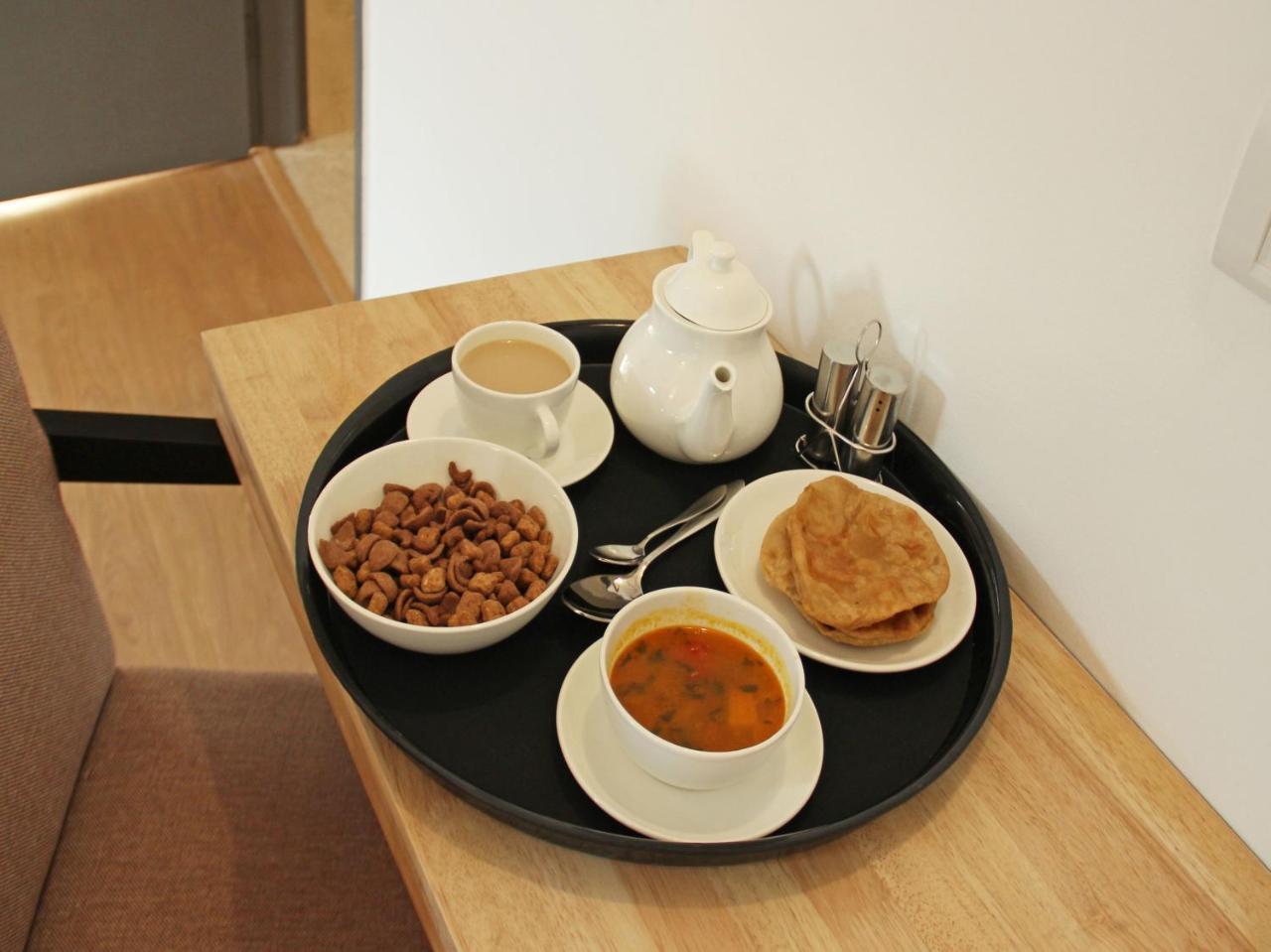 Oyo 13521 Sudhriti Hotel Siliguri Zewnętrze zdjęcie