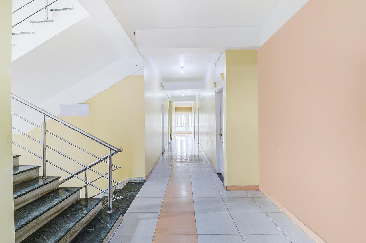 Oyo 13521 Sudhriti Hotel Siliguri Zewnętrze zdjęcie