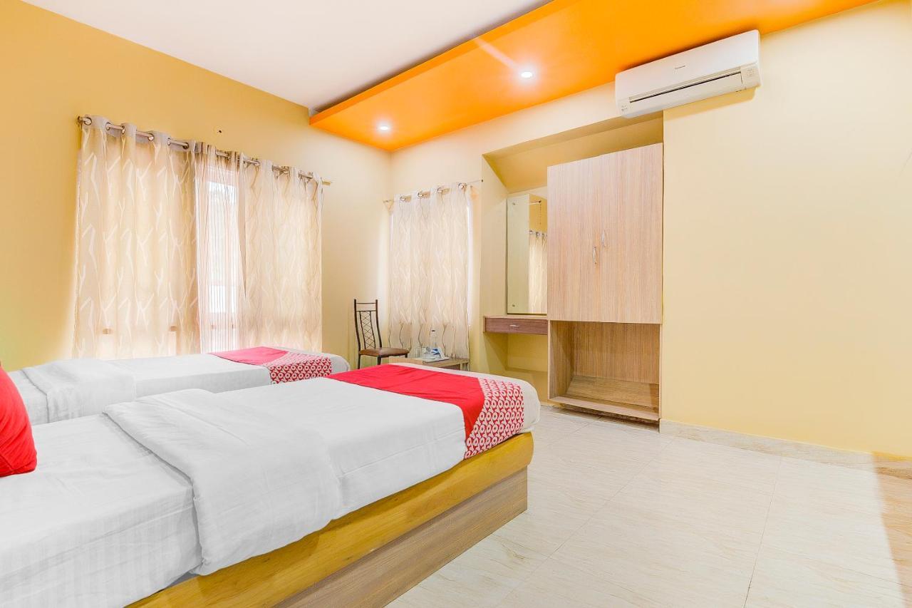 Oyo 13521 Sudhriti Hotel Siliguri Zewnętrze zdjęcie